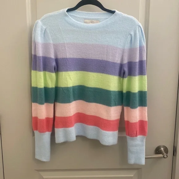 NWT LOFT Sweater - Picture 3 of 5